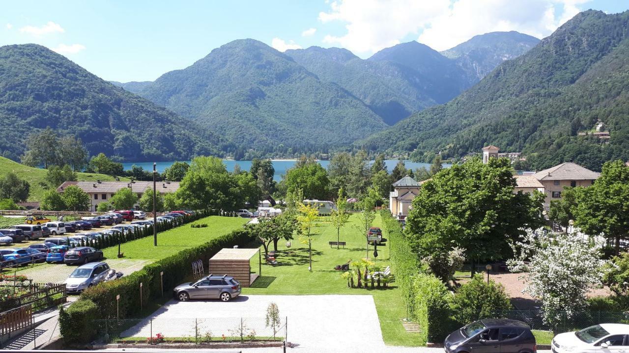 Ledro Lake Suite "Pur" Меццолаго Экстерьер фото